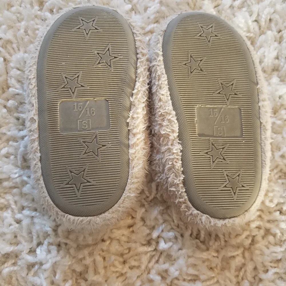 CUTEST SLIPPERS on the planet 🖤